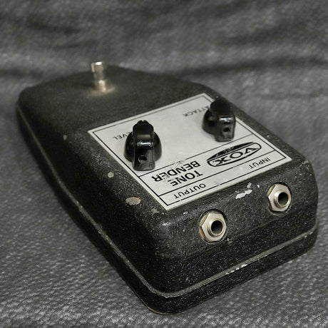 VINTAGE_V828_Tone_Bender_Black_Case_&_Silver_Panel_late60's_03