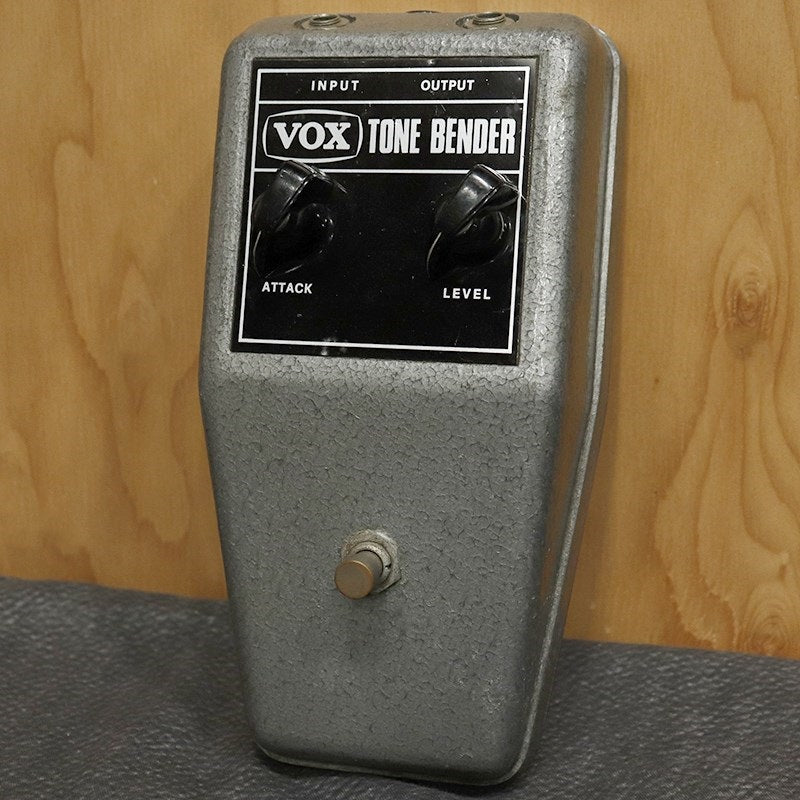 VINTAGE_V828_Tone_Bender_Gray_Case_&_Black_Panel_late60's_01