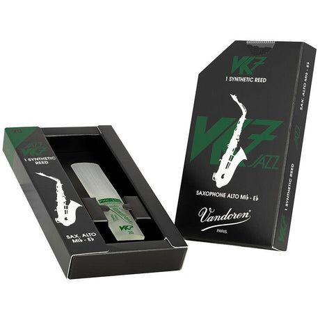 Vandoren_VK7_Synthetic_Reed_for_Alto_Saxophone_(Hardness__30)_03