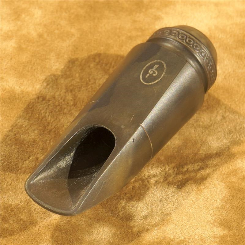 Vintage_Selmer_Soprano_Saxophone_Mouthpiece_(Soloist)_with_Scroll_Shank_and_Table_Stamp，_G_02