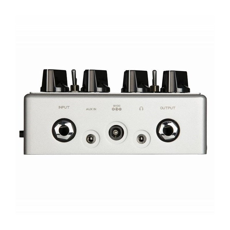 Vintage_Ultra_v2_with_Aux_In_02