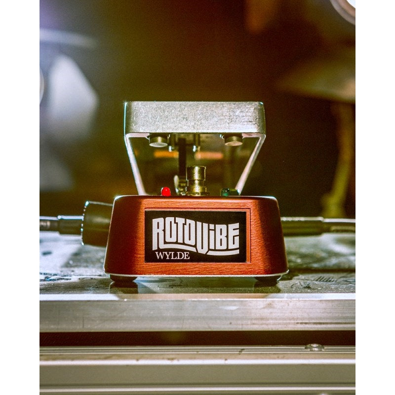 WA357_WYLDE_AUDIO_ROTOVIBE_CHORUS_VIBRATO_(Jim_Dunlop)_Chorus_Vibrato_07