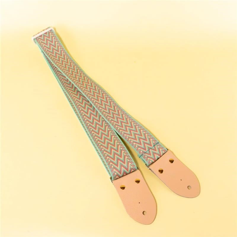 WW_Guitar_Strap，_Light_Blue_03