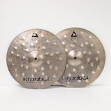 Xist_Dry_Dark_HiHats_13''_[510g_895g]_01