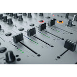 Xone_96_[4-channel_DJ_mixer_with_built-in_USB_port]_(Allen_&_Heath)_09
