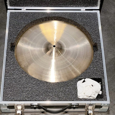 Zildjian_400th_Anniversary_Limited_Edition_Vault_Crash_15_[NAZLA40015LE_760g]_[In-Store_Special_Price]_03