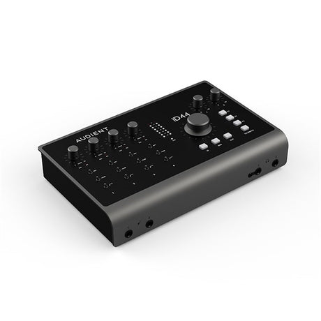 iD44mkII_(Audio_Interface)_with_USB-C_and_Loopback_01